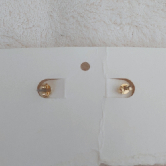 SALE 2 for $7: Metal Dangle Earrings NWOT - Picture 2 of 8